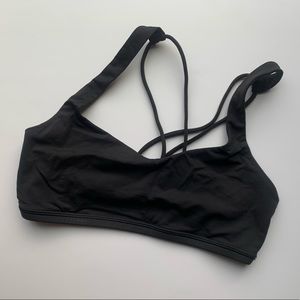 Lululemon sports bra xs / 4